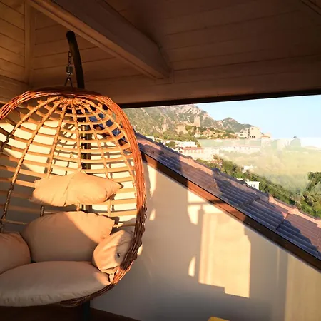 Damiano's Penthouse Old Bazaar - Castle To Coast View Κρούγια