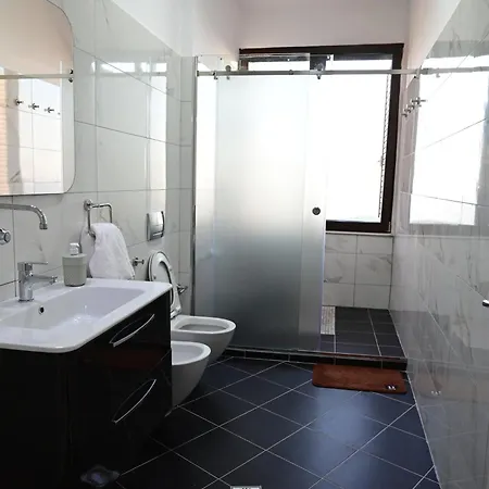 Damiano's Penthouse Old Bazaar - Castle To Coast View Appartamento *